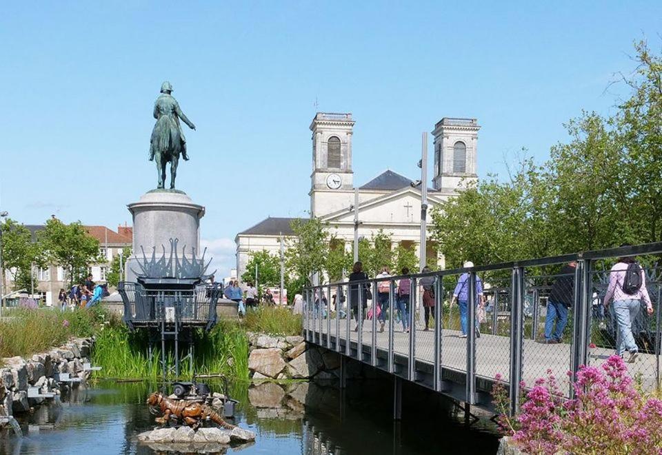 Maloca' Joffre La Roche-sur-Yon Bagian luar foto